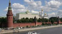 Der Kreml-Palast im Herzen Moskaus ist offenbar mit Molotow-Cocktails beworfen worden.