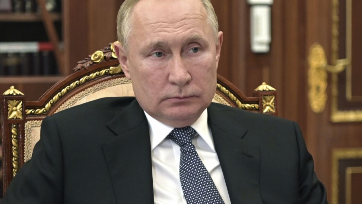Eine Petition fordert, dass Wladimir Putin in einen eigens für ihn geschaffenen Prozess wegen Kriegsverbrechen verurteilt wird. (Foto)