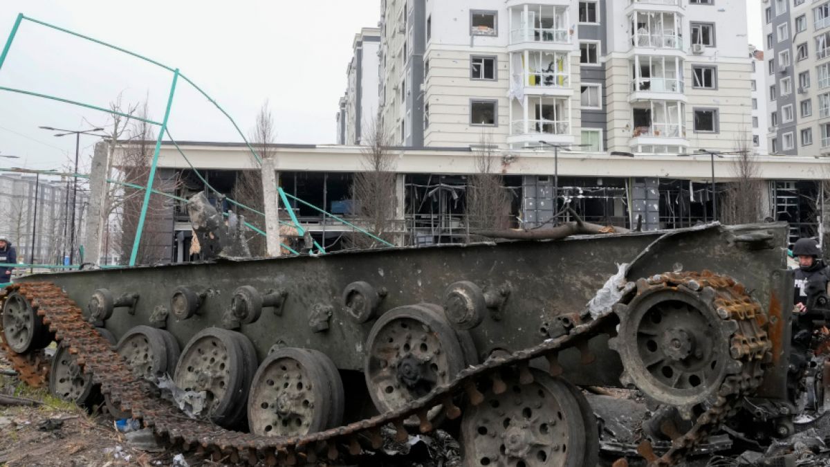 Russische Truppen sollen Sprengsätze in Butscha hinterlassen haben. (Foto)