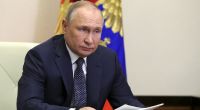 Wladimir Putin zittert vor der Veröffentlichung geheimer Kreml-E-Mails.