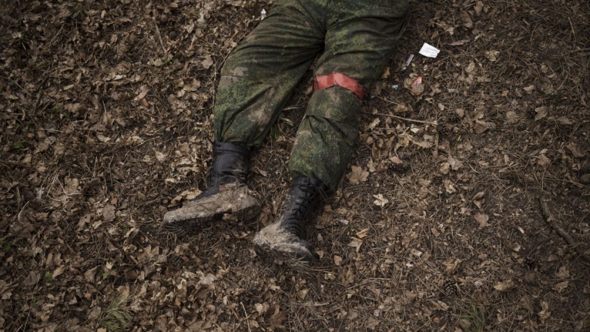 Tausende russische Soldaten sollen in der Ukraine auf Abholung warten. (Foto)
