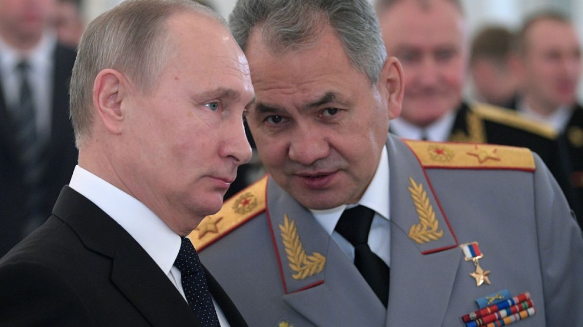 Ließ Wladimir Putin seinen Verteidigungsminister Schoigu heimlich vergiften? (Foto)