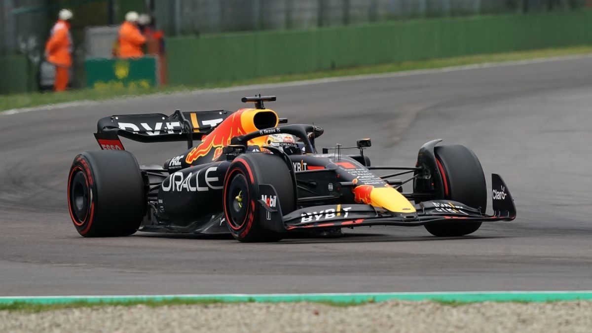 Red-Bull-Pilot Max Verstappen aus den Niederlanden hat sich beim Grand Prix der Emilia Romagna in Imola die Pole Position gesichert. (Foto)