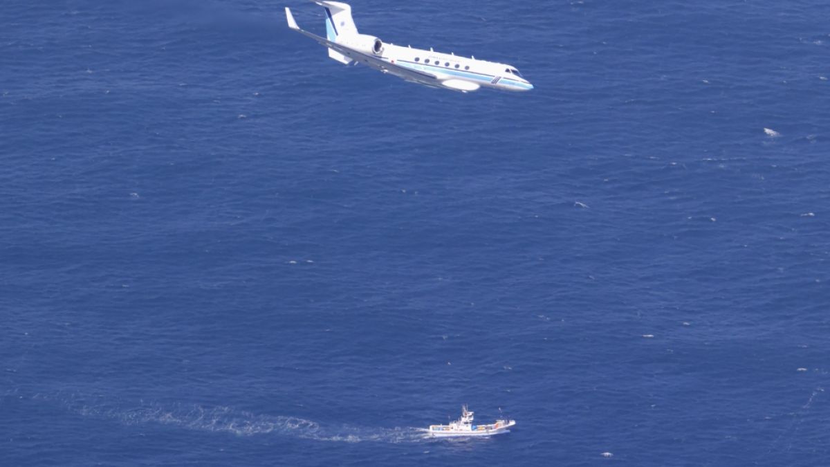 Vor der Küste der japanischen Halbinsel Shiretoko ist ein Ausflugsboot mit 26 Menschen an Bord verunglückt. (Foto)
