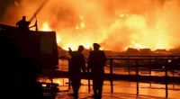 Ein von Russland kontrolliertes Öldepot ist in Flammen aufgegangen (Symbolbild).