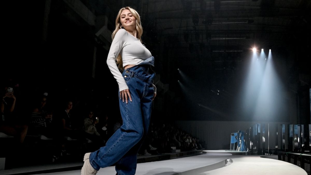 Leni Klum präsentierte ihre Model-Fähigkeiten bei der Show "Leni Klum x About You" im September 2021 in Berlin. (Foto)