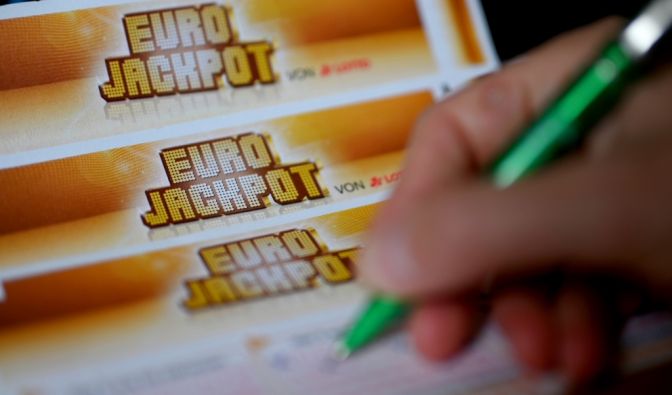 Jeden Dienstag und Freitag haben Tipper im Eurojackpot die Chance auf den großen Jackpot!