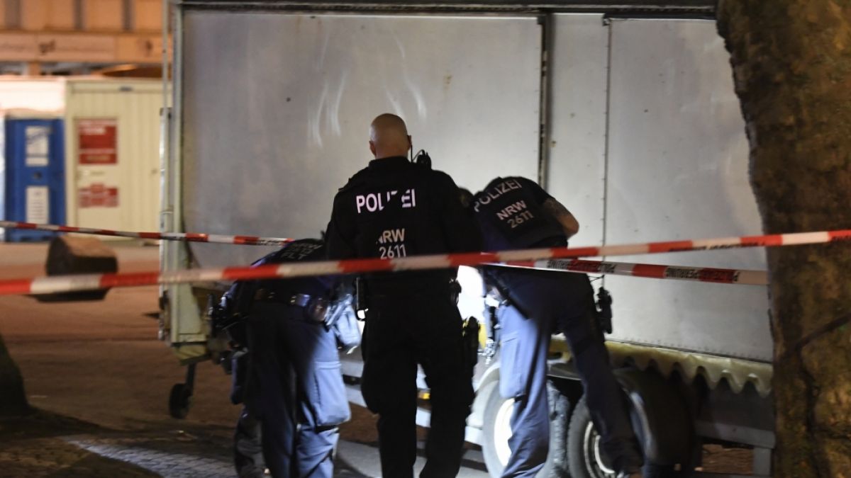 Bei einer Auseinandersetzung mit Schusswaffen sind am Mittwochabend in Duisburg vier Personen verletzt worden. (Foto)