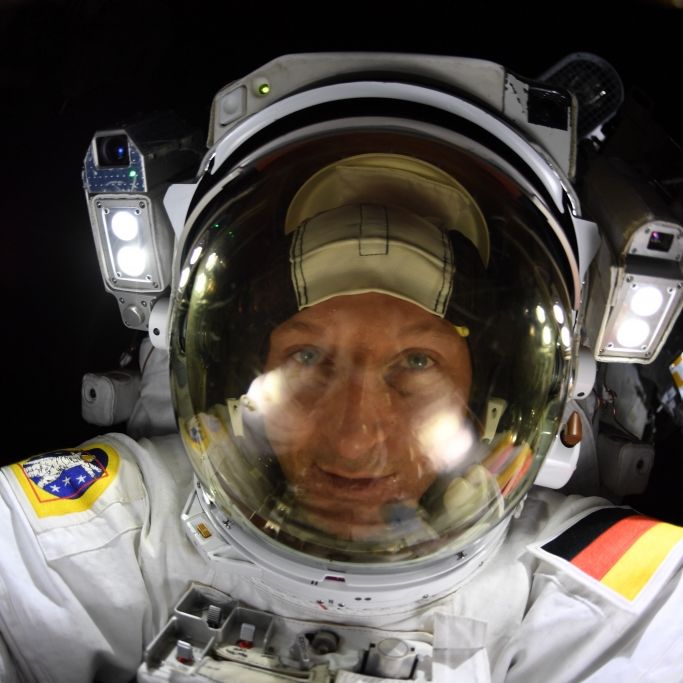 Astronaut Matthias Maurer wieder auf der Erde gelandet