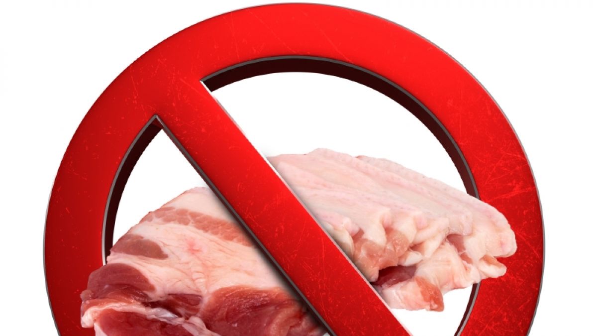 Ein Aktivist fordert ein Fleischverbot in Deutschland und sorgt im netz für mächtig Empörung. (Foto)