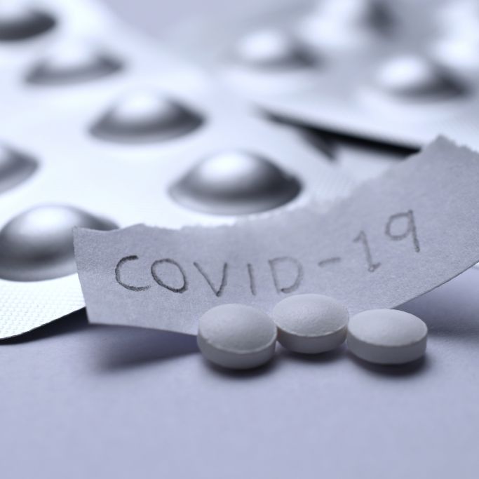 Neue Covid-Pille getestet! Schlucken wir bald den Corona-Impfstoff?