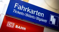 Das 9-Euro-Ticket soll ab 23. Mai an Fahrkartenautomaten der Deutschen Bahn erhältlich sein - vorausgesetzt die Länder stimmen den Plänen des Bundes zu.