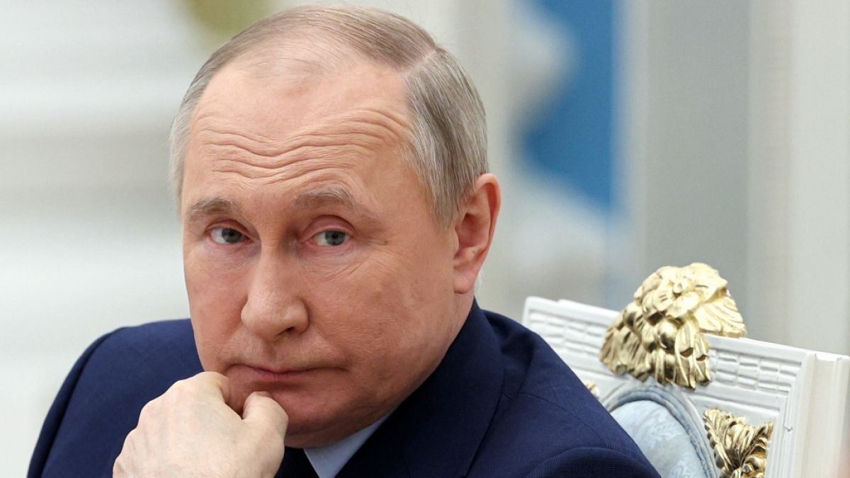Wladimir Putin soll angeblich einen unangenehmen Geruch verströmen. (Foto)