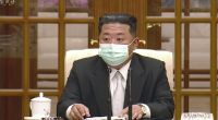 Die Impfkampagne, die Kim Jong Un in Nordkorea ausgerufen hat, will mit Liebes-Injektionen Coronavirus-Infektionen unterbinden.