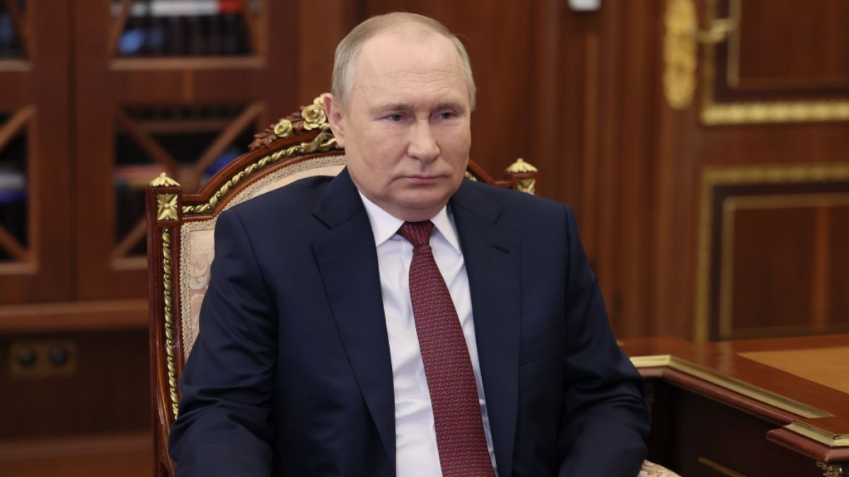 Wladimir Putin soll angeblich zwei weitere Top-Militärs verloren haben. (Foto)