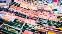 Preisschock im Supermarkt: Für etliche Dinge des täglichen Bedarfs müssen Verbraucher seit Beginn des Ukraine-Krieges deutlich tiefer in die Tasche greifen.