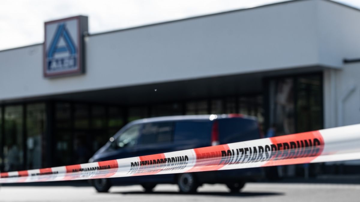 Die Polizei geht im Fall der tödlichen Schüsse in einem Supermarkt in Schwalmstadt davon aus, dass ein Mann zuerst eine Frau und sich danach selbst getötet hat. (Foto)