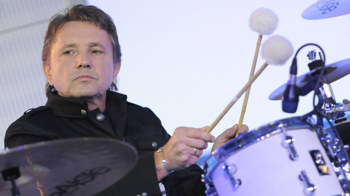 Klaus Scharfschwerdt gab seit 1979 als Schlagzeuger bei den "Puhdys" den Takt vor. (Foto)