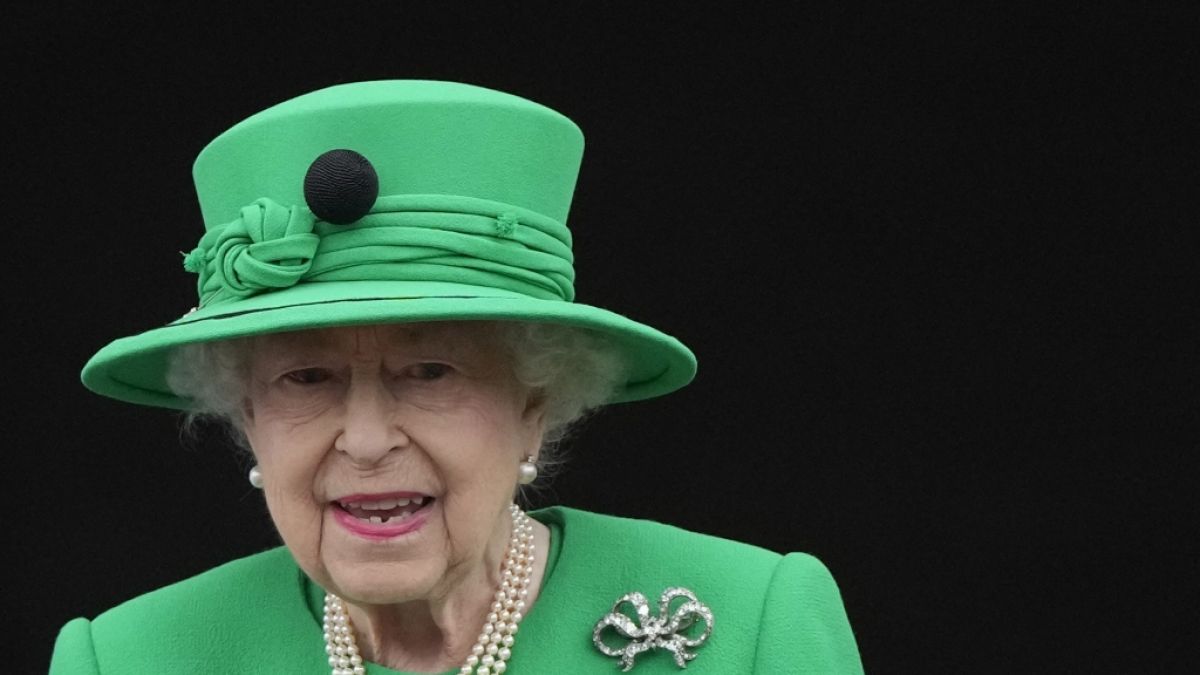 Die Jubiläums-Feierlichkeiten der Queen sollen eine neue Covid-Welle in Großbritannien ausgelöst  haben. (Foto)