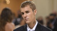 Sänger Justin Bieber sagt wegen seiner Erkrankung weitere Konzerte ab.