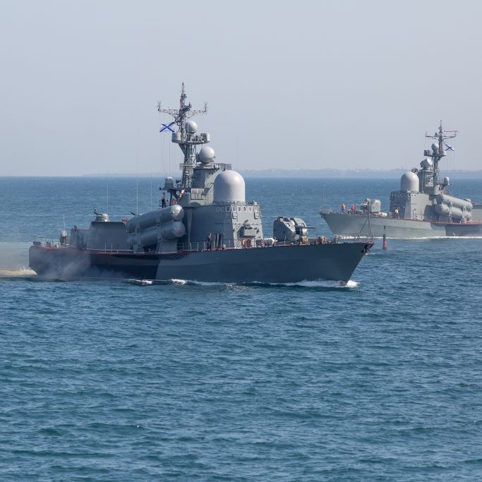 Russen-Kriegsschiff dringt in dänische Gewässer ein! Außenminister schießt gegen Putin