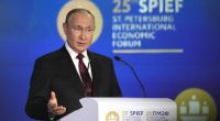 Wladimir Putin äußerte sich beim Internationalen Wirtschaftsforum zu den Gerüchten um seinen Gesundheitszustand.
