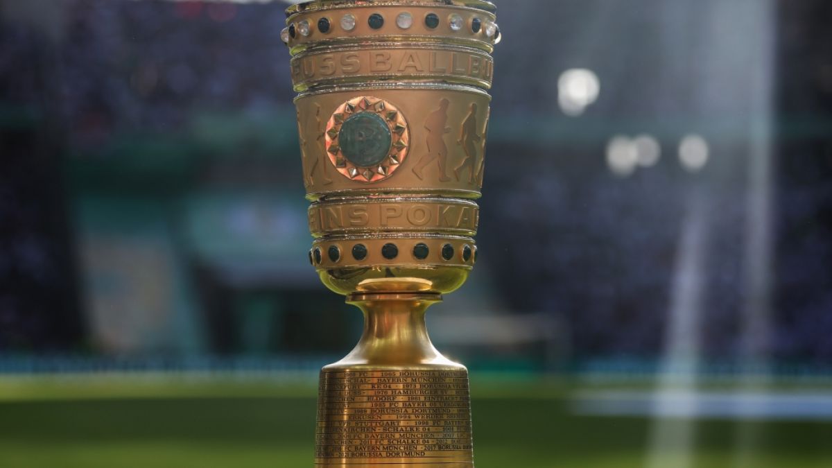 Da ist der Pott: In der Saison 2022/23 kämpfen 64 Mannschaften um den DFB-Pokal. (Foto)