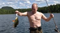 Wladimir Putin inszeniert seine Männlichkeit regelmäßig und demonstriert damit seine Macht.