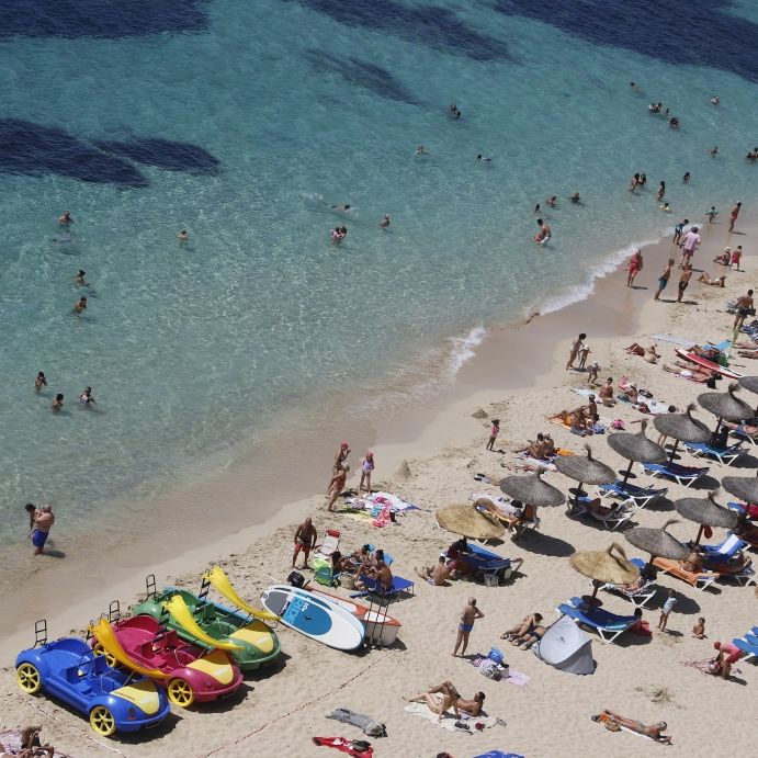 Wegen eines Streiks der Rettungsschwimmer droht auf Mallorca Badeverbot.