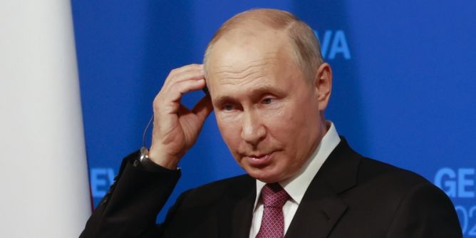 Wladimir Putin entsetzt
