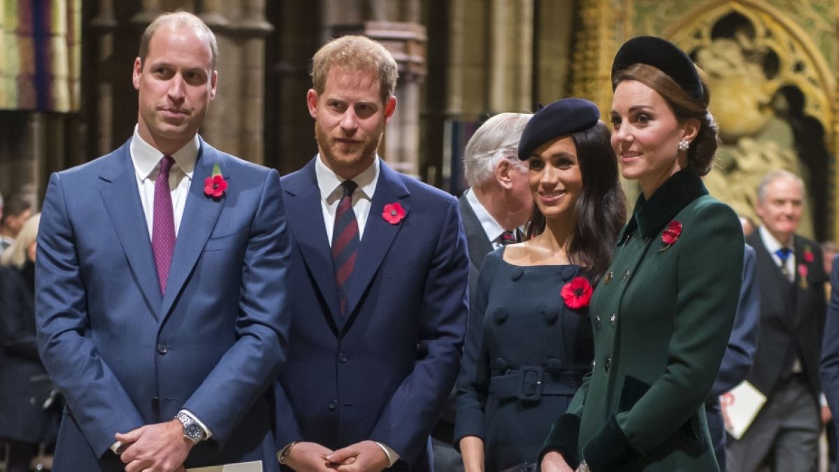 Prinz William (links) fordert die Trennung bei Meghan Markle. (Foto)