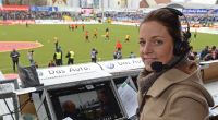 Christina Graf berichtet als Fußball-Kommentatorin über die Frauen-EM.