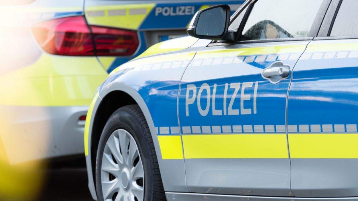 Eine Spaziergängerin hat in Thüringen eine Leiche gefunden. (Foto)