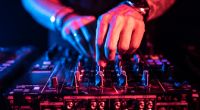 DJ Tim Westwood wird vorgeworfen Sex mit einer 14-Jährigen gehabt zu haben. (Symbolfoto)
