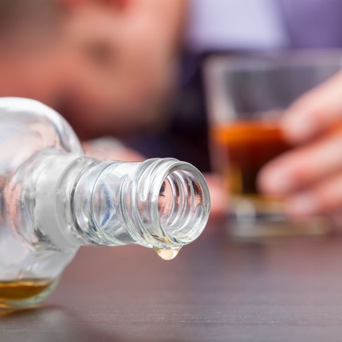 Darum sollten unter 40-Jährige keinen Alkohol trinken