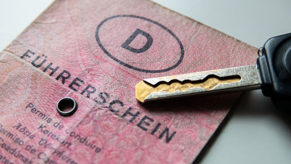 Bis 2033 müssen in Deutschland 43 Millionen alte Führerscheine umgetauscht werden. (Foto)
