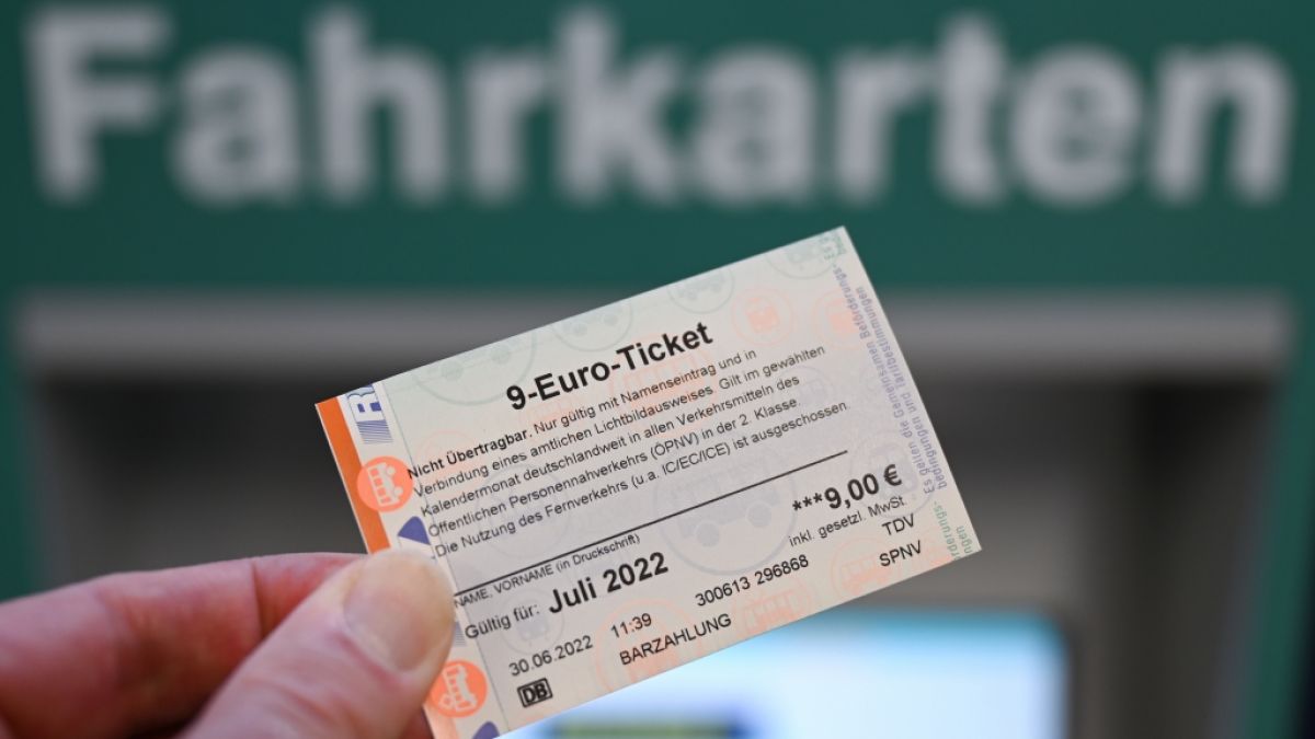 Ende 2022 könnte der Nachfolger des 9-Euro-Tickets kommen. (Foto)