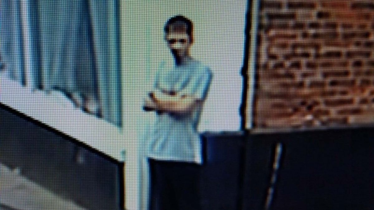 Das von der Polizei von Lincolnshire herausgegebene Foto-Handout von einer Überwachungskamera zeigt einen Mann, der nach der Tötung eines neunjährigen Mädchens in England als Verdächtiger gilt. (Foto)