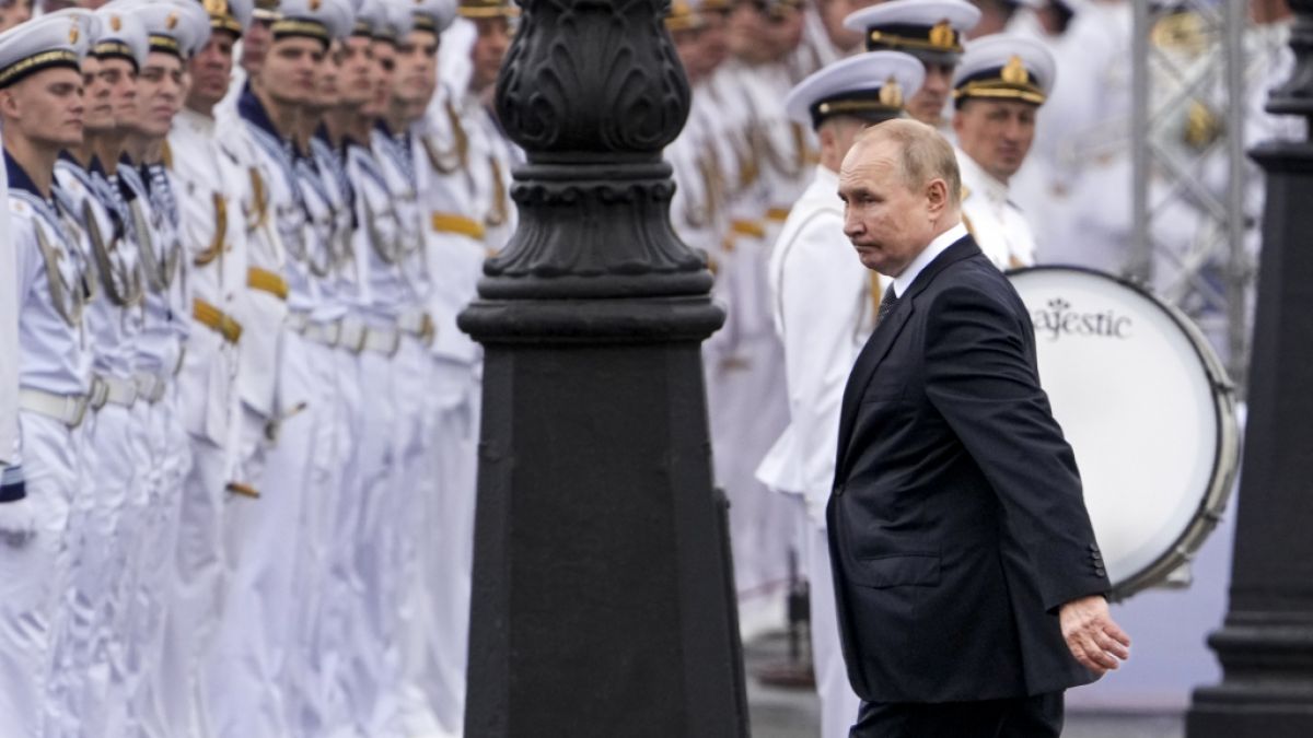 #Wladimir Putin: Beunruhigende Aufnahmen! Kann jener Kreml-Chef seinen Schmucklos nicht in Bewegung setzen?