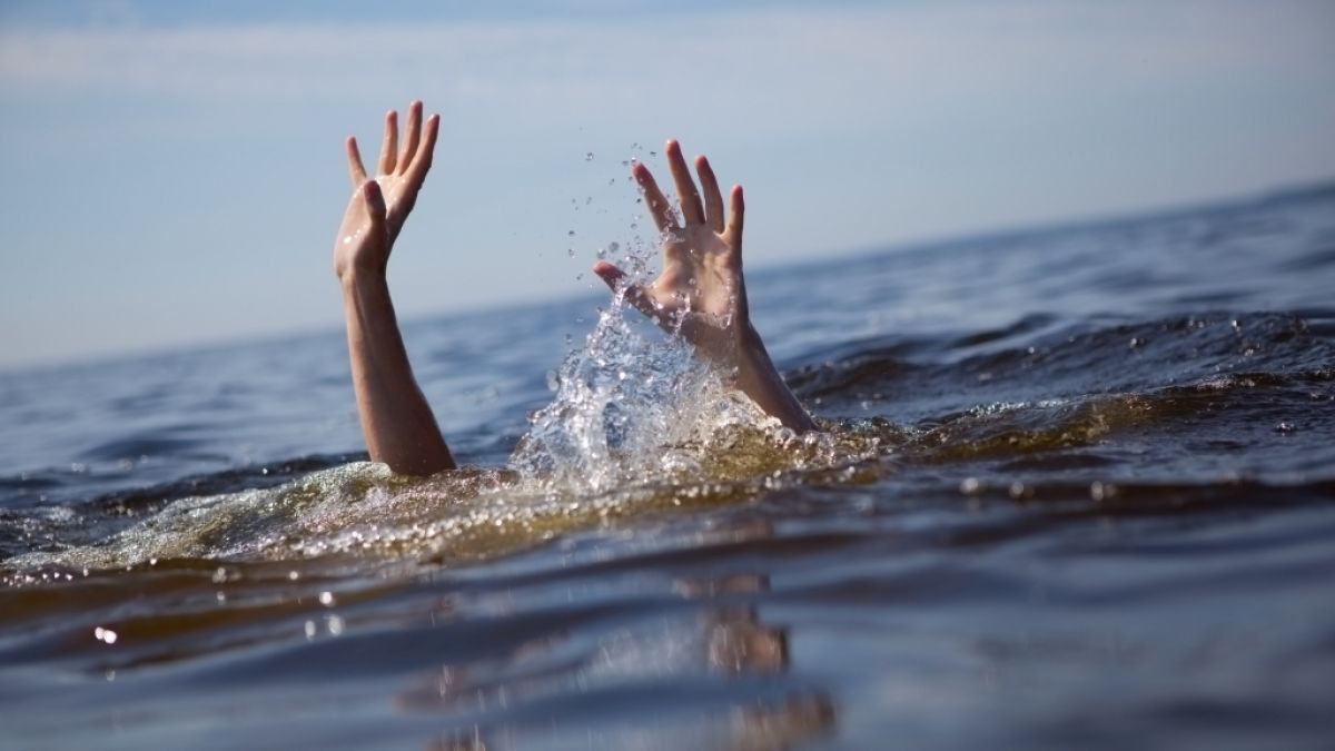 Ein britischer Tourist (29) geriet im Meer vor der Kanaren-Insel Teneriffa in Schwierigkeiten. (Symbolfoto) (Foto)