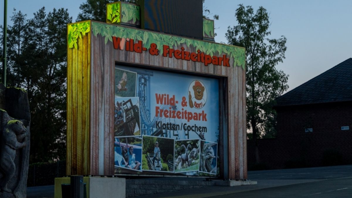 #Wildtier- und Vergnügungspark Klotten: Horror in Rheinland-Pfalz! die noch kein Kind geboren hat stürzt aus fahrender Achterbahn in den Tod