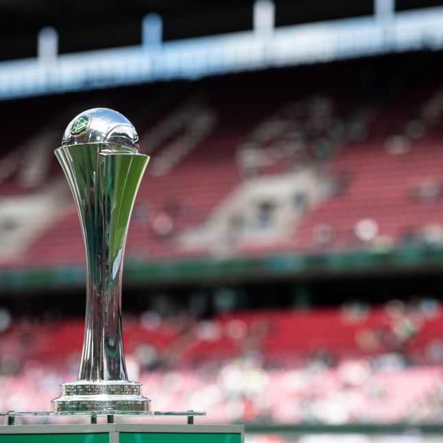 Wer schnappt sich in der Saison 2022/23 den DFB-Pokal der Frauen?