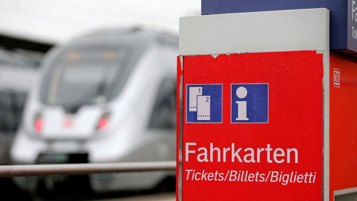 Die Fahrpreise für Bus und Bahn steigen nach dem 9-Euro-Ticket wieder. (Foto)