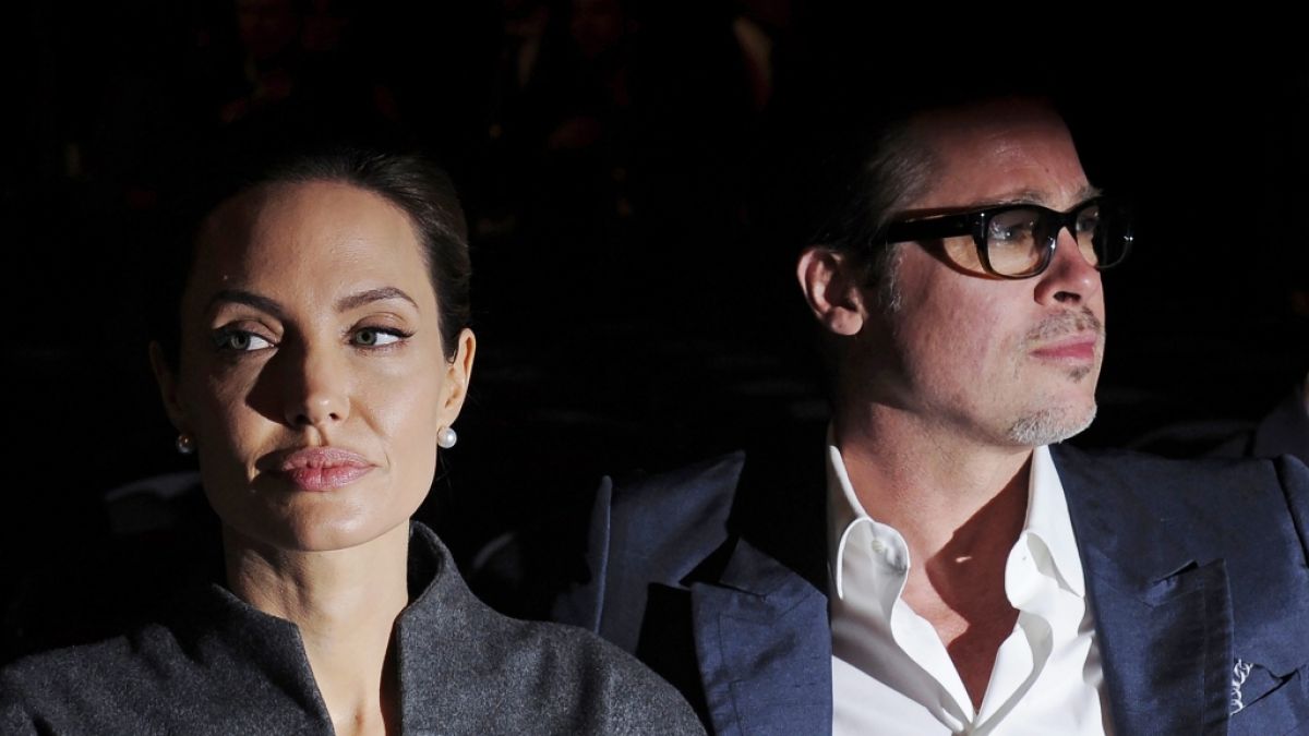 FBI-Dokumente enthüllen jetzt, was auf dem Ehe-Aus-Flug in 2016 zwischen Angelina Jolie und Brad Pitt vorgefallen ist. (Foto)