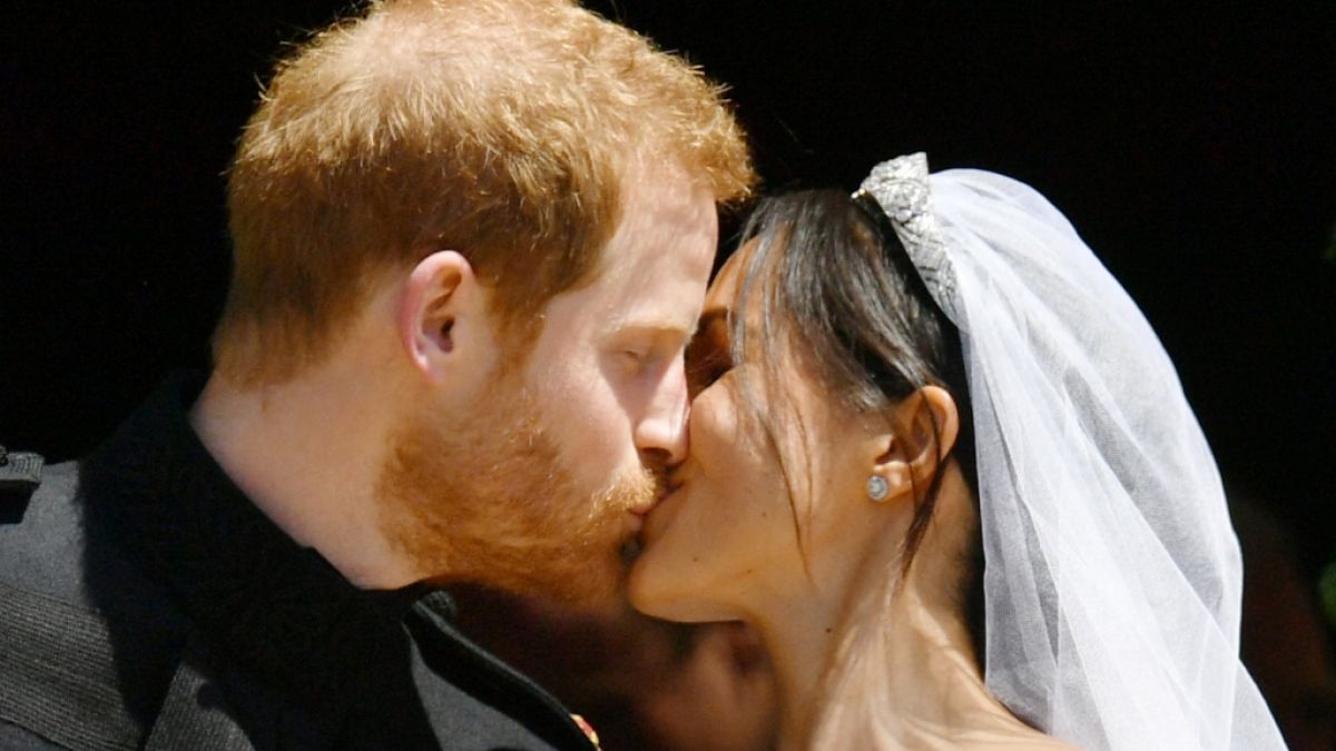 Prinz Harry und Meghan Markle wollen angeblich ihr Ehegelübde erneuern. (Foto)