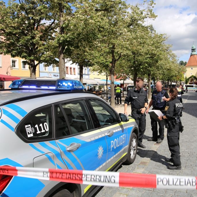 3 Verletzte nach Attacke in Innenstadt - Tatverdächtige in psychiatrischer Klinik