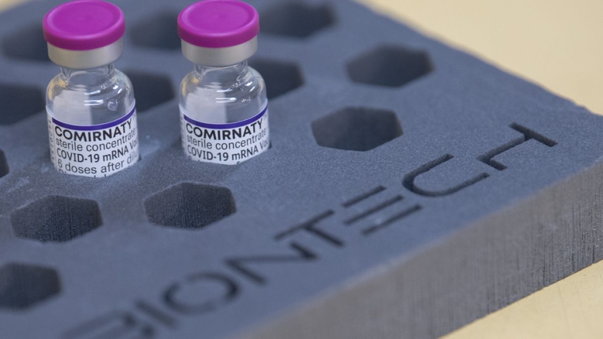 Schon Anfang September könnte der auf die Omikron-Variante angepasste Biontech-Impfstoff verfügbar sein. (Foto)