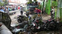 Bei einem tragischen Lkw-Unfall im indonesischen Bekasi sind mehrere Kinder an einer Bushaltestelle getötet worden.
