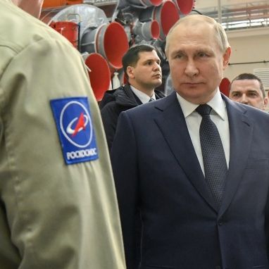 Genickschuss aus Hinterhalt! Putin-Soldaten richten Gärtner hin