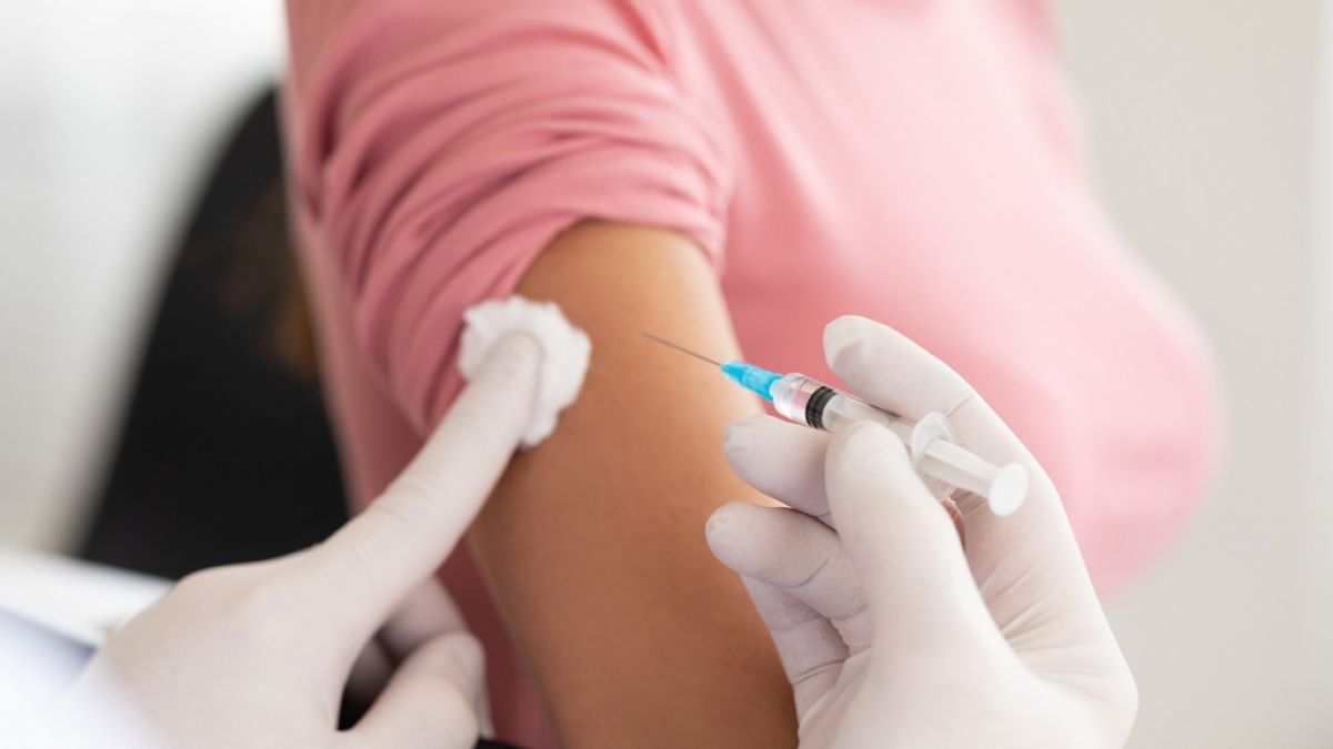 Die angepassten Corona-Impfstoffe wurden von der EMA zugelassen. (Foto)